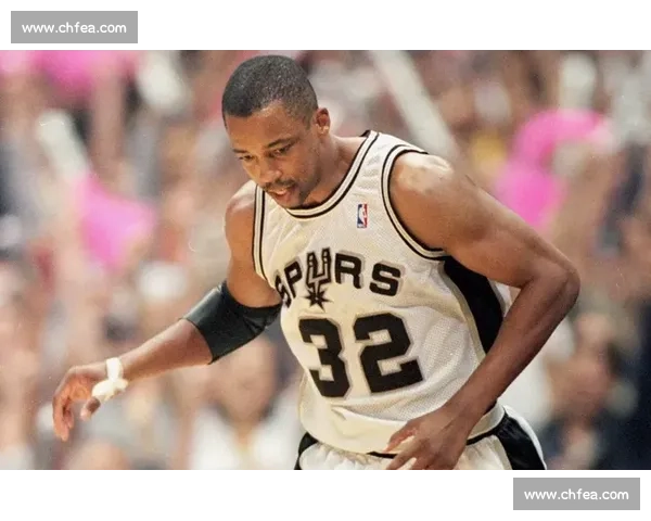 冰人盼文班留长发：思想与潜力铸就马刺新门面